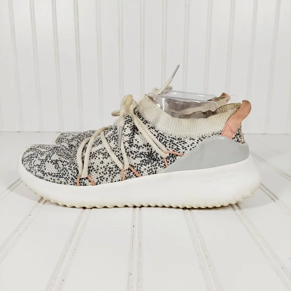 adidas Shoes Adidas Womens Ultimamotion F34533 White Running